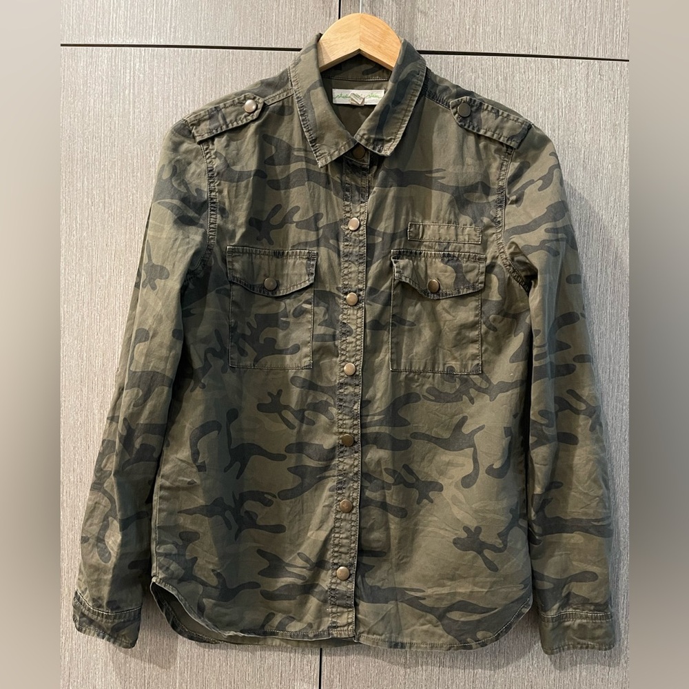 100% cotton Camouflage Button-Up Shirt